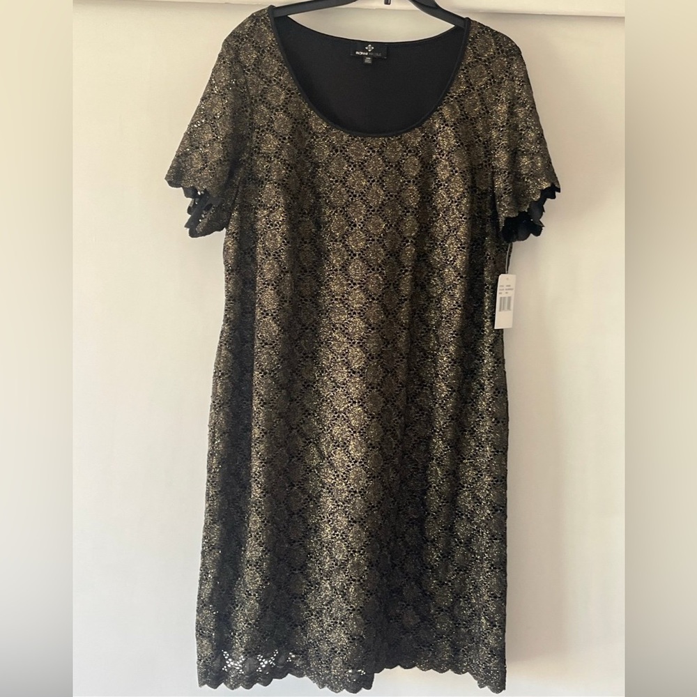 NWT Ronni Nicole Black and Gold Patterned Dress
